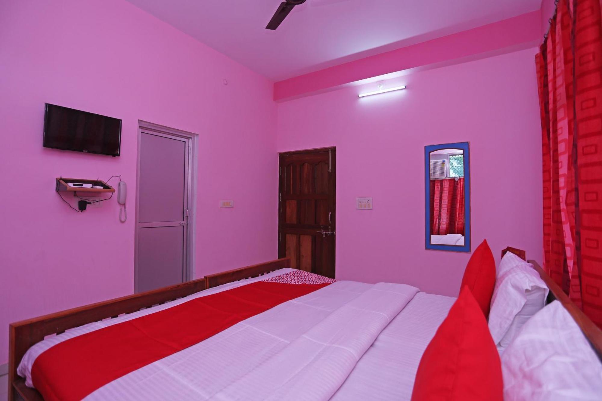 Collection O Sahani Guest House Rāmnagar Buitenkant foto