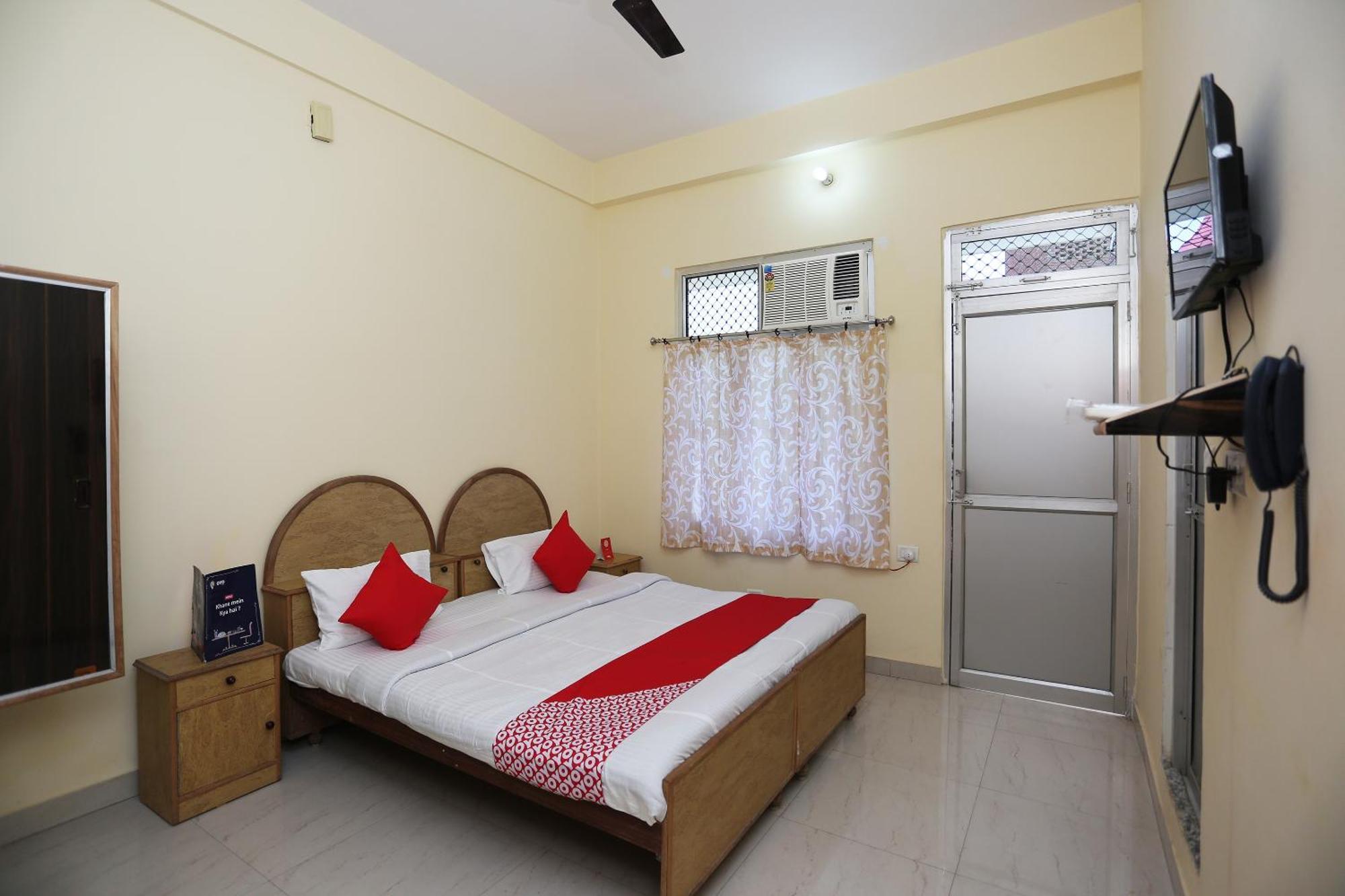 Collection O Sahani Guest House Rāmnagar Buitenkant foto