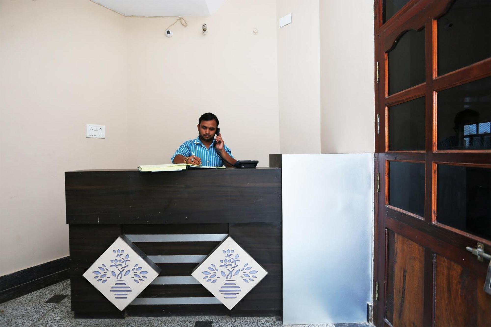 Collection O Sahani Guest House Rāmnagar Buitenkant foto
